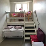 Den Gamle Arrest Bed and breakfast 3*