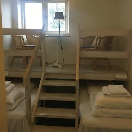 فندق مبيت وإفطار Den Gamle Arrest 3*