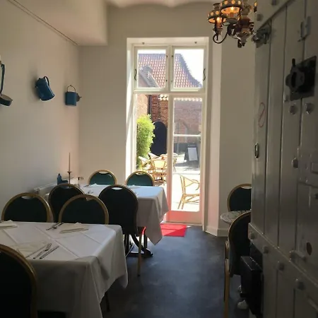 Den Gamle Arrest 3*