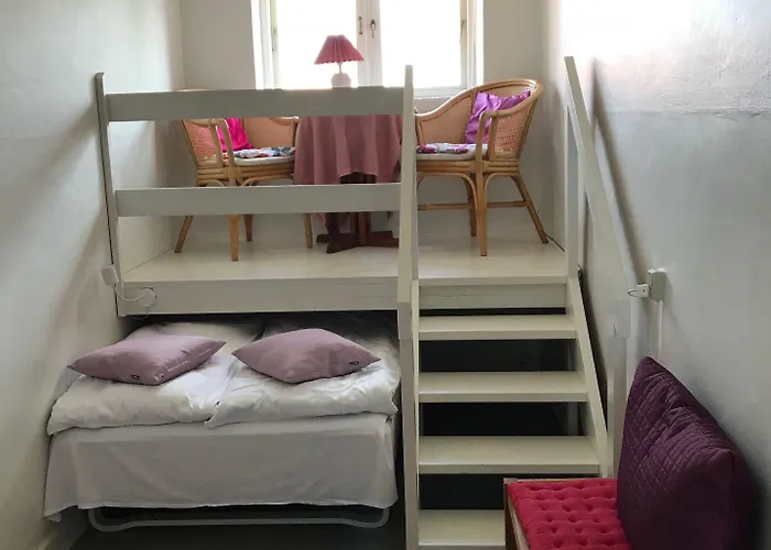 Den Gamle Arrest Bed and breakfast 3*