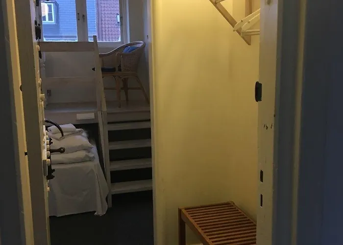 Den Gamle Arrest Bed and Breakfast 3*