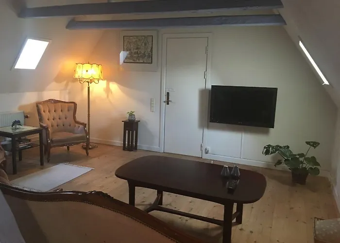 Bed and Breakfast Den Gamle Arrest 3*