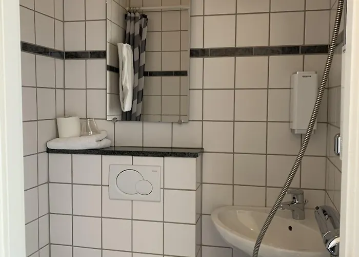 Den Gamle Arrest Bed & Breakfast