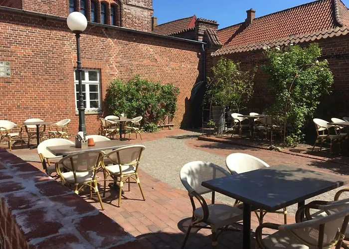 Bed and Breakfast Den Gamle Arrest 3*