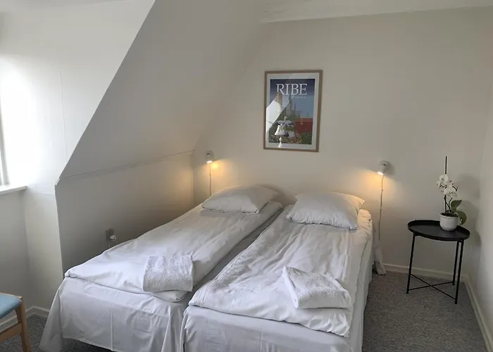 Den Gamle Arrest Bed and Breakfast 3*